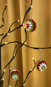 NEW 3 hand crochet Christmas Tree Baubles Decoration ornaments sequin gift - Picture 1 of 4