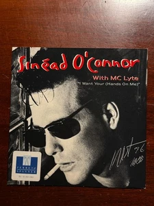 Sinead O'Connor MC Lyte I Want Your Hands On Me Picture Sleeve 45 rpm Record - Bild 1 von 3