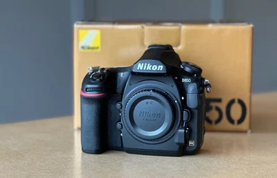 Nikon D850 Gehäuse (16.781 Ausl.) vom händler Private-Fotografie.nl - Bild 1 von 4