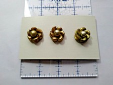 Grandma's button collection. Lot of 3 Lucite Flower buttons.