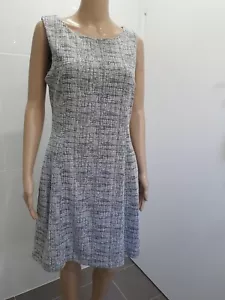 TAHARI TAG 12 BLACK CREAM DRESS CAREER PERSON - Picture 1 of 4