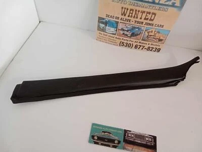 Moldura de pilar delantero izquierdo/negro (conductor) BMW 325E 85 OEM USADO Nº1 884 375.0 Foto 1 de 4