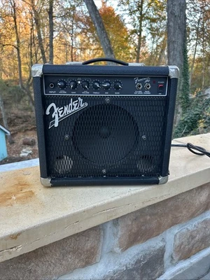 Fender Frontman Reverb Amp PR 241, Spring Reverb, Distortion, Gitarrenverstärker - Bild 1 von 4