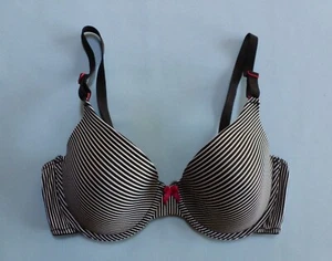 Maidenform 34D One Fab Fit Original Demi plunge t-shirt bra - BLACK/WHITE STRIPE - Picture 1 of 12