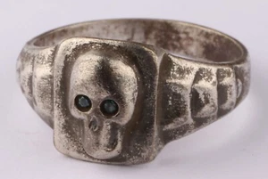 Signet Skull ring Antique amulet protecting against death Memento mori type Rare - Picture 1 of 13