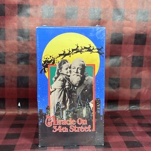 SEALED Miracle on 34th Street (VHS, 1997, Fox Video) Black & White - Picture 1 of 6