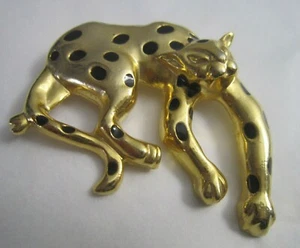  Vintage Gold Tone Leopard Cat Brooch / Pin 2”x 2 1/4”  SIGNED!  - Picture 1 of 5
