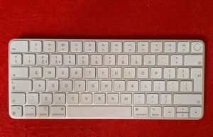 ORYGINALNA KLAWIATURA APPLE MAGIC Z TOUCH ID (A2449), srebrna - Zdjęcie 1 z 2