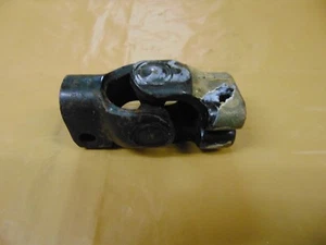 OPEL MANTA A AND B VAUXHALL CAVALIER RWD STEERING COUPLING - Picture 1 of 3