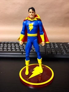 DC Direct Shazam!: Captain Marvel LOOSE JC - Bild 1 von 2