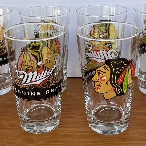 SET OF 8 HTF Vtg Miller Genuine Draft/NHL Chicago Blackhawks 16 oz Beer Glasses Cover