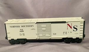 Lionel Norfolk Southern Box Car 6-9482 - Picture 1 of 6