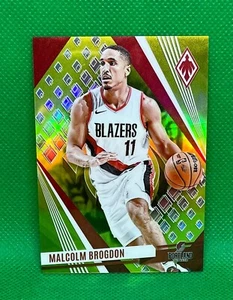 2023-24 Panini Phoenix Malcolm Brogdon Yellow Prizm 32/49 #40 Trailblazers - Picture 1 of 2
