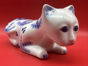 Large Blue & White Ceramic Cat Figurine With Carps Decoration Hand Painted 12" - Picture 1 of 6