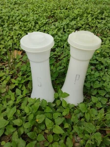Vtg Tupperware Hourglass Salt & Pepper Shakers White with Silver Letters, No Lid - Picture 1 of 9