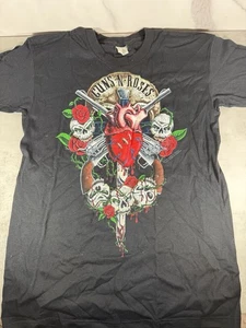 VINTAGE GUNS N ROSES BAND TSHIRT SKULLS DAGGERS TOUR SHIRT 5050 Medium - Picture 1 of 3