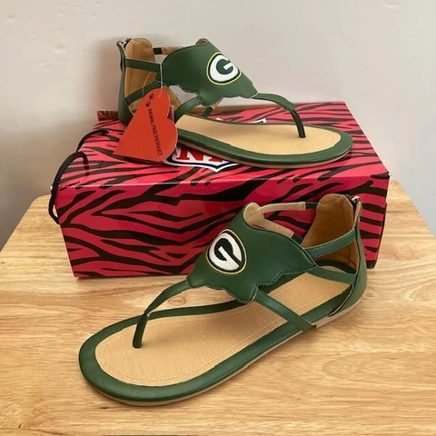 GREEN BAY PACKERS Cuce Shoes NFL Gladiator Strap Sandals (Women's Size 11) Cover