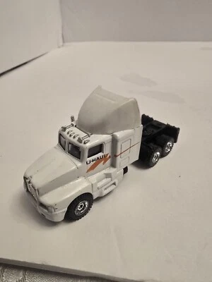 Semirremolque Maisto Uhaul Hauler Kenworth T2000 suelto sin caja Foto 1 de 4