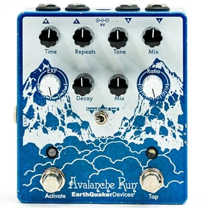 EarthQuaker Devices Avalanche Run V2 — Stereo Delay & Reverb Guitar Pedal - Picture 1 of 6
