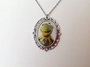 Kermit the Frog silver necklace rockabilly retro vintage muppets miss piggy cute - Foto 1 di 3