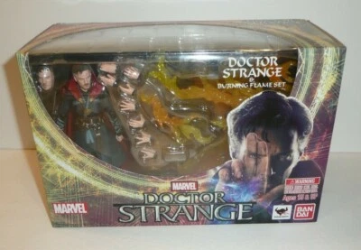Juego de figuras de acción Doctor Strange Burning Flame Marvel Comics Avengers Tamashii Foto 1 de 4