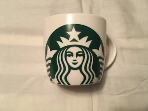 Taza de café Starbucks barril logotipo sirena verde y blanco 14 oz cerámica 2017 - Imagen 1 de 5