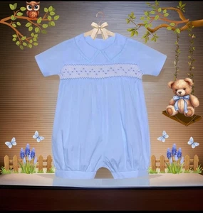 Jungen Neu mit Etikett Baby Sen von Remember Nguyen gesmokter Strampler 12 Monate - Bild 1 von 7