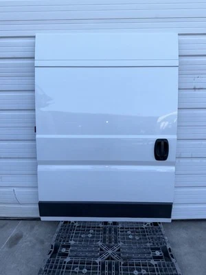 Оригинальная раздвижная правая пассажирская дверь 2014-2022 Ram Promaster 1500 2500 3500 - Изображение 1 из 4