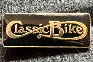 REVISTA BICICLETA CLÁSICA VINTAGE 2001 ESMALTE PIN INSIGNIA - Imagen 1 de 3