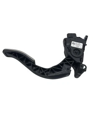 2013-2015 ---- Audi S4 S5 ---- Gas Pedal Accelerator Sensor --- 8K1721523B - Image 1 of 4
