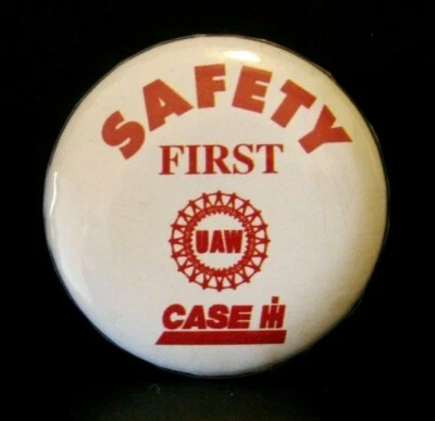 Case IH International SAFETY FIRST UAW Union Pinback Botón Pin CIH Coleccionable Foto 1 de 2