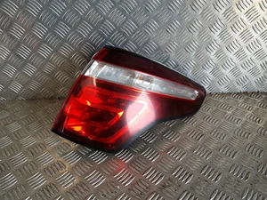 Feu arrière droit - Citroën C4 Picasso I (1) >10/2010 - Référence : 9673164780 - Picture 1 of 4