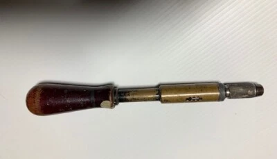 Screwdriver YANKEE #30A Ratchet Style Vintage 1923 Foto 1 de 4