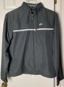 Chaqueta cortavientos Nike para hombre mediana cremallera completa ligera con capucha ventilada gris usada - Imagen 1 de 18