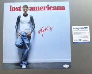 MACHINE GUN KELLY firmado tarjeta de imagen limitada 30x30 autógrafo certificado de autenticidad acoa rareza - Imagen 1 de 1