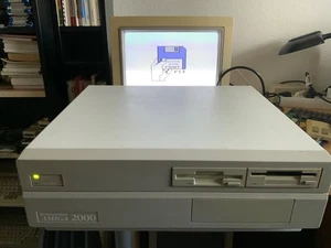 Commodore Amiga 2000 wersja 6.2 - Zdjęcie 1 z 5