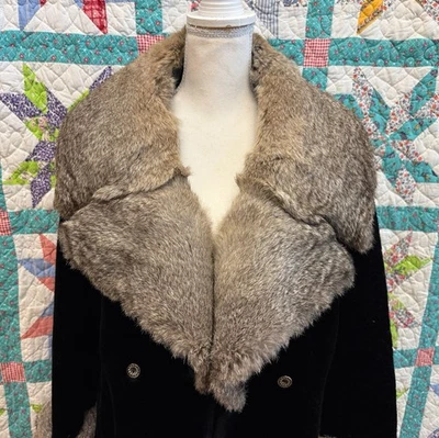 Vintage thick velvet dress coat with rabbit collar cuffs - Image 1 of 4