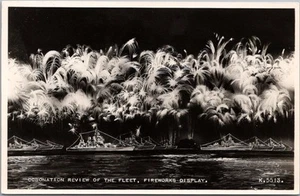 1953 Coronation Review of the Fleet Foto Real RPPC Postal "Fireworks Display" - Imagen 1 de 2