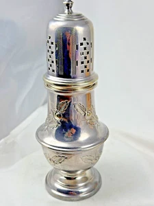 England Muffineer Sugar Spice Shaker   Israel Freeman Signed Silverplate - Picture 1 of 12