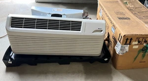 AMANA Terminal Air Conditioner: 11,500/11,700 BtuH, 400 to 450 sq ft 208/230V - Picture 1 of 9