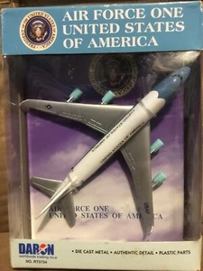 AIR FORCE ONE UNITED STATES OF AMERICA, B-747 Die Cast Metal - Picture 1 of 4