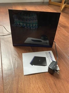 NETGEAR D6200, AC1200, WiFi 802.11ac Dual Band Gigabit Modem Router - Picture 1 of 8