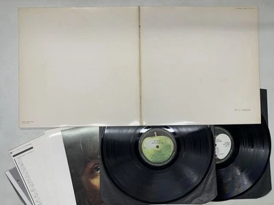 The Beatles S/T Japan LP [60124ER] - Image 1 of 4