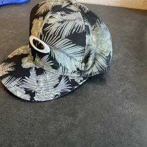 Oakley Floral Snapback California High Mesh Hat (Cap-One Size Adjustable) - Picture 1 of 5