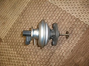 BMW X3 E83 2.0d 130kw 177ps Pierburg AGR Ventil 70068412 Abgasrückführungsventil - Bild 1 von 7