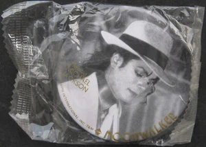 Michael Jackson Badge GIANT MOONWALKER Pinback Button TOWA OFFICIAL JAPAN 1988 - Imagen 1 de 3