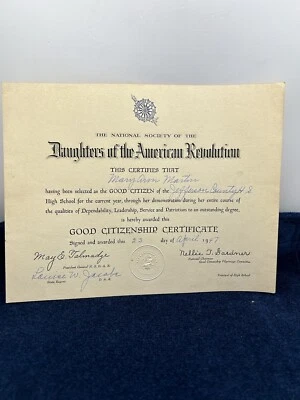 Daughters Of The American Revolution (DAR) Original Good Citizenship Certificate - Image 1 of 4
