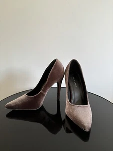 New Look UK Size 4 Velvet Heels - Picture 1 of 5