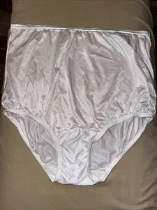 Vanity Fair L Large Perfectly Yours Tailored Panty Shiny White Second Skin - Picture 1 of 4
