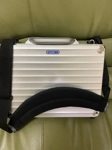 RIMOWA Topas Estuche Adjunto 2 Vías Hombro Negocios Maletín Plateado - Imagen 1 de 7